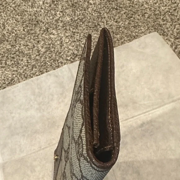 Vintage Gucci Brown Monogram Wallet - Picture 11 of 13